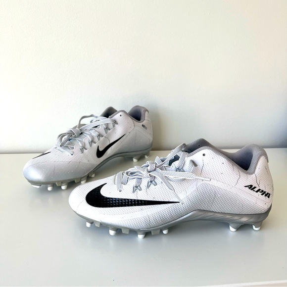 nike alpha pro 2 cleats
